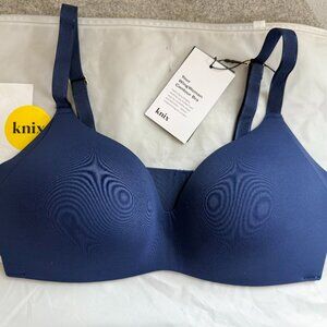 Knix WingWoman Contour Bra Midnight